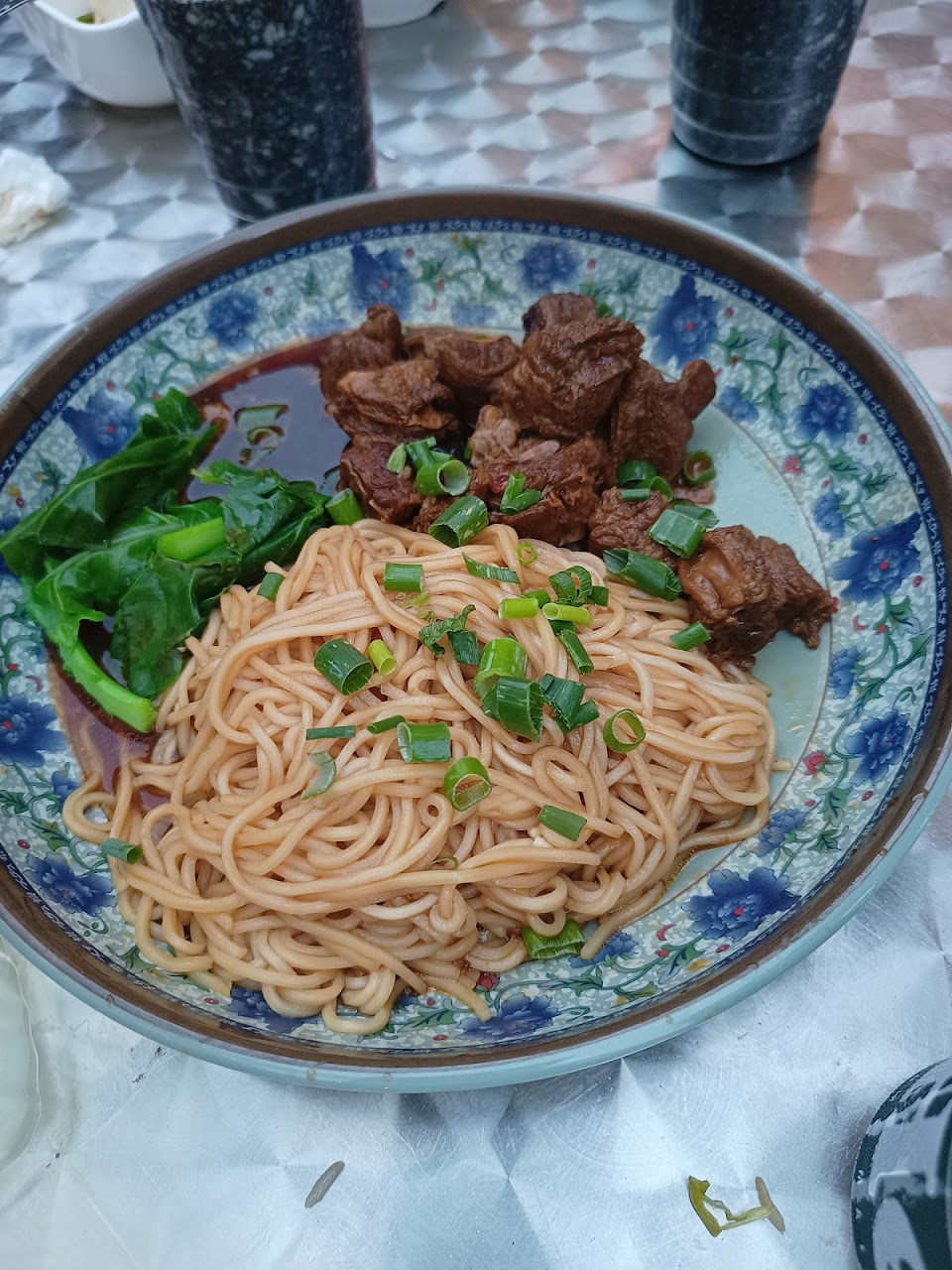 Braised beef noodles at Chinatown Sizzling House
